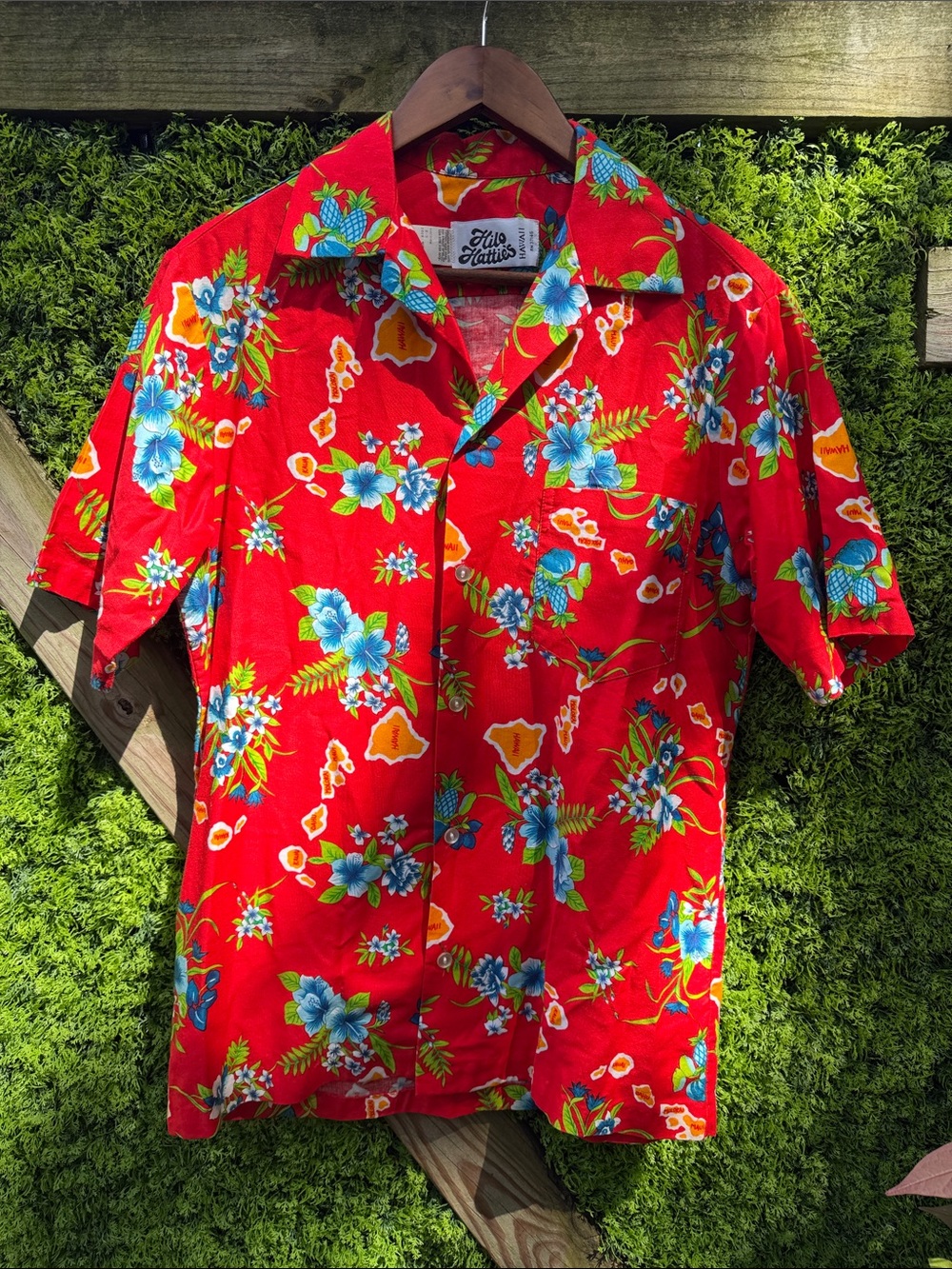 Vintage Hilo Hattie Bright Red Tropical Floral Button-Down Shirt